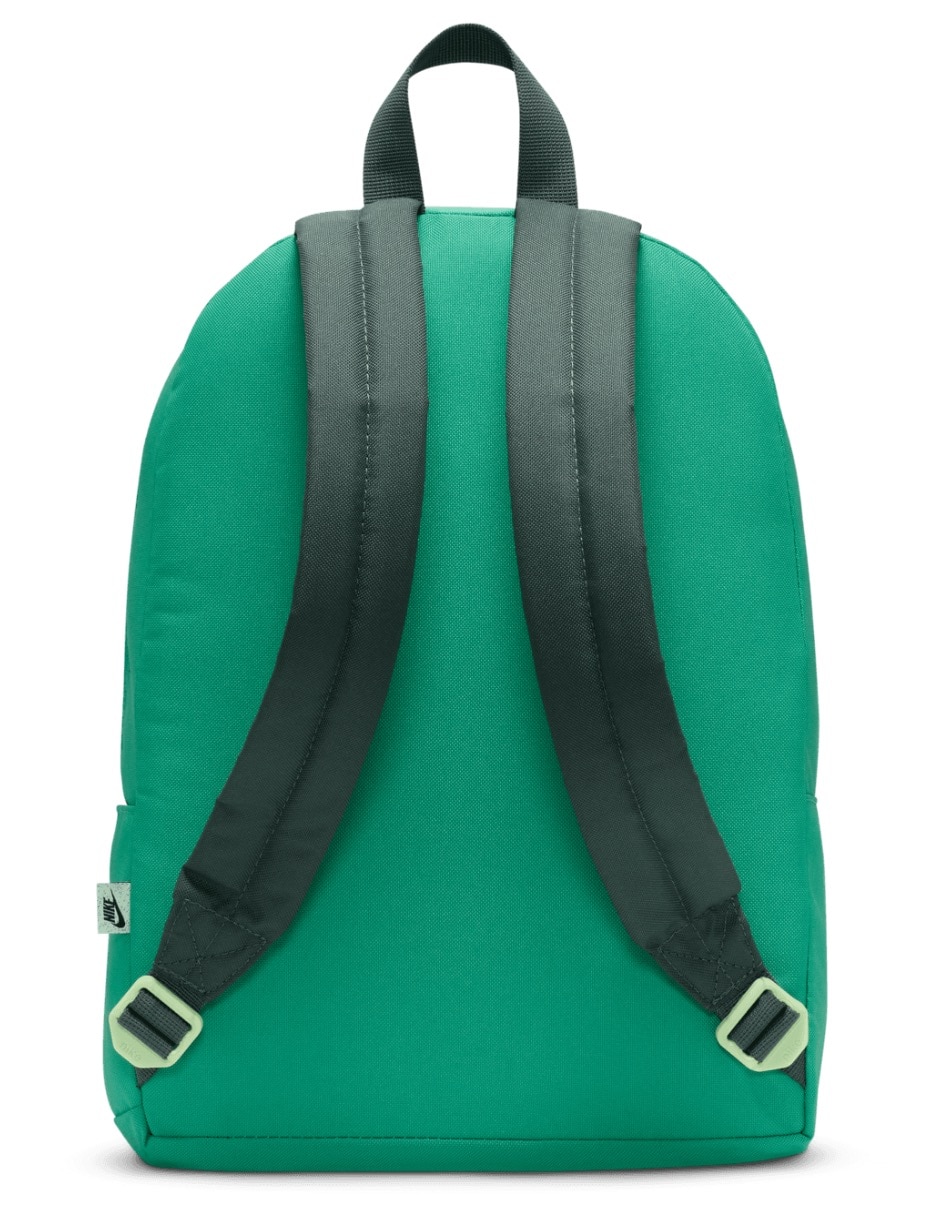 Mochila deportiva Nike para niño