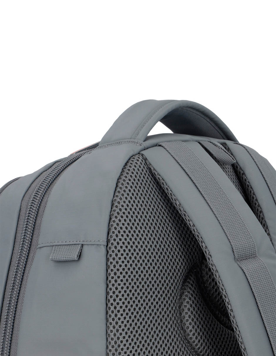 Mochila escolar Reformation Smithson 3