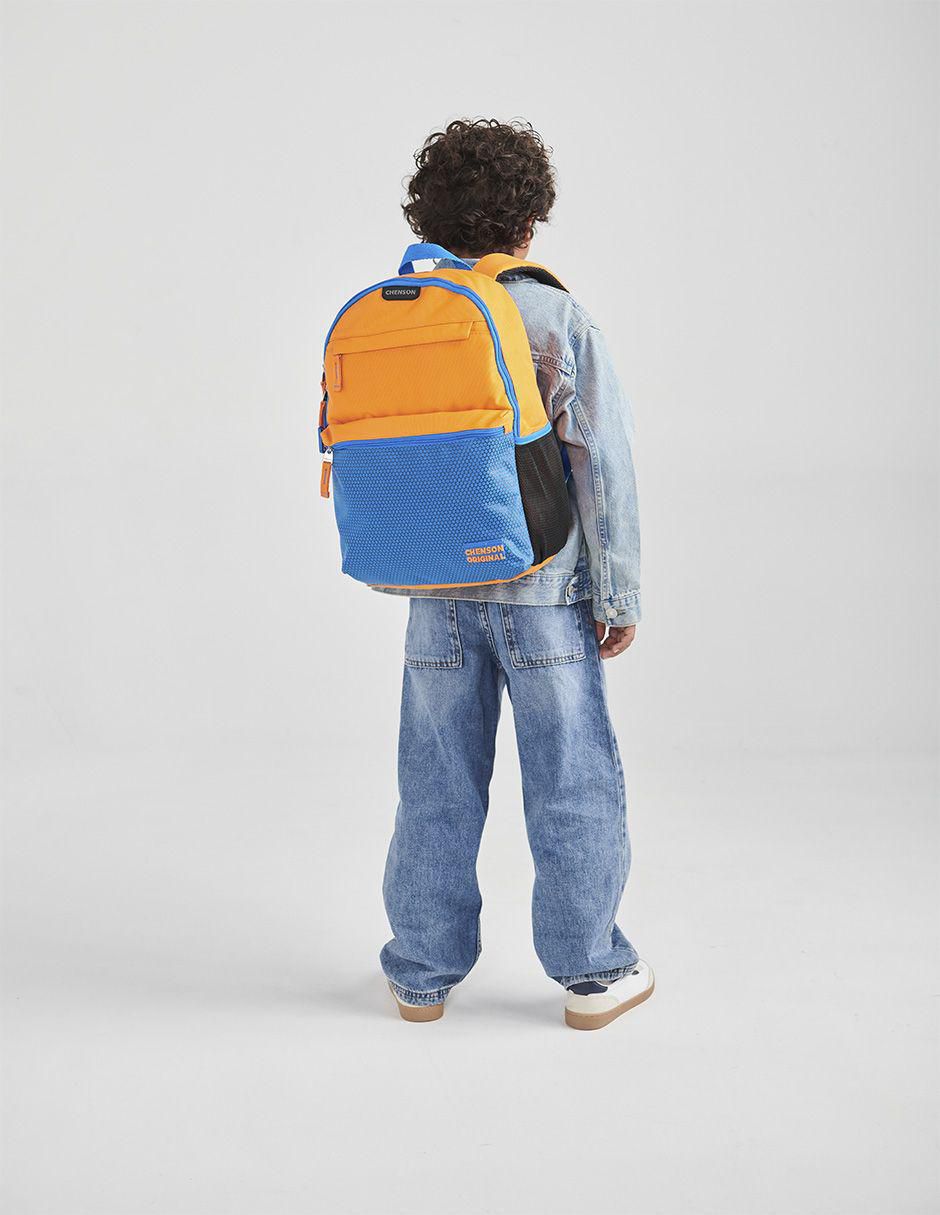 Mochila escolar 8