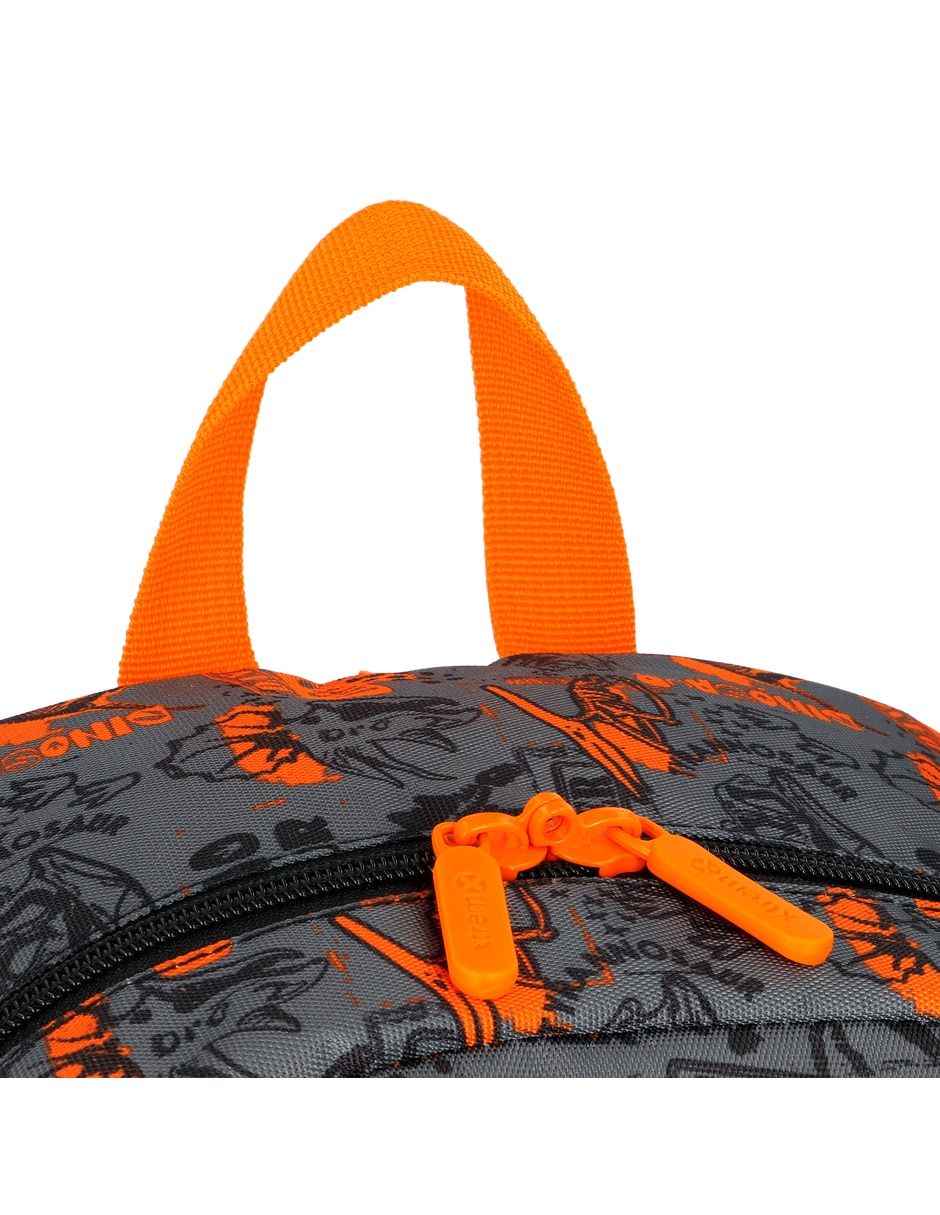 Mochila escolar para niño 8