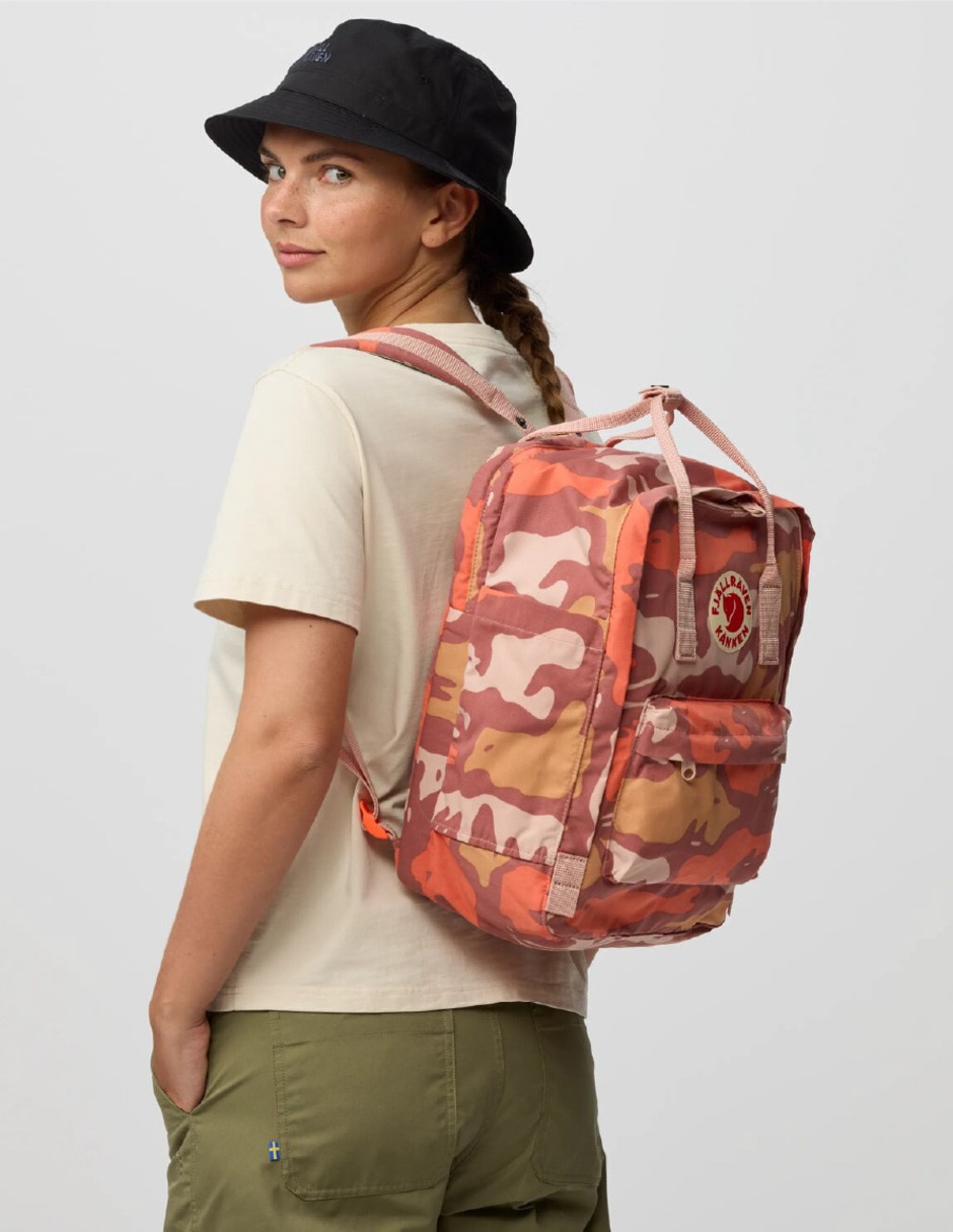 Mochila con portalaptop impermeable unisex 4