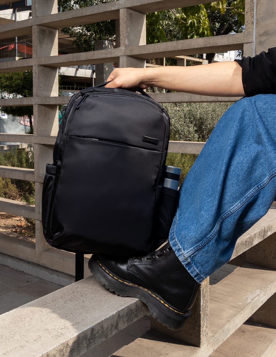 Set mochila con portalaptop + funda Dott Laptop 15.6" Cool Capital 11